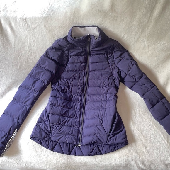 Lululemon Fluffed Up Jacket | Nightfall | Size 6 - Picture 5 of 9